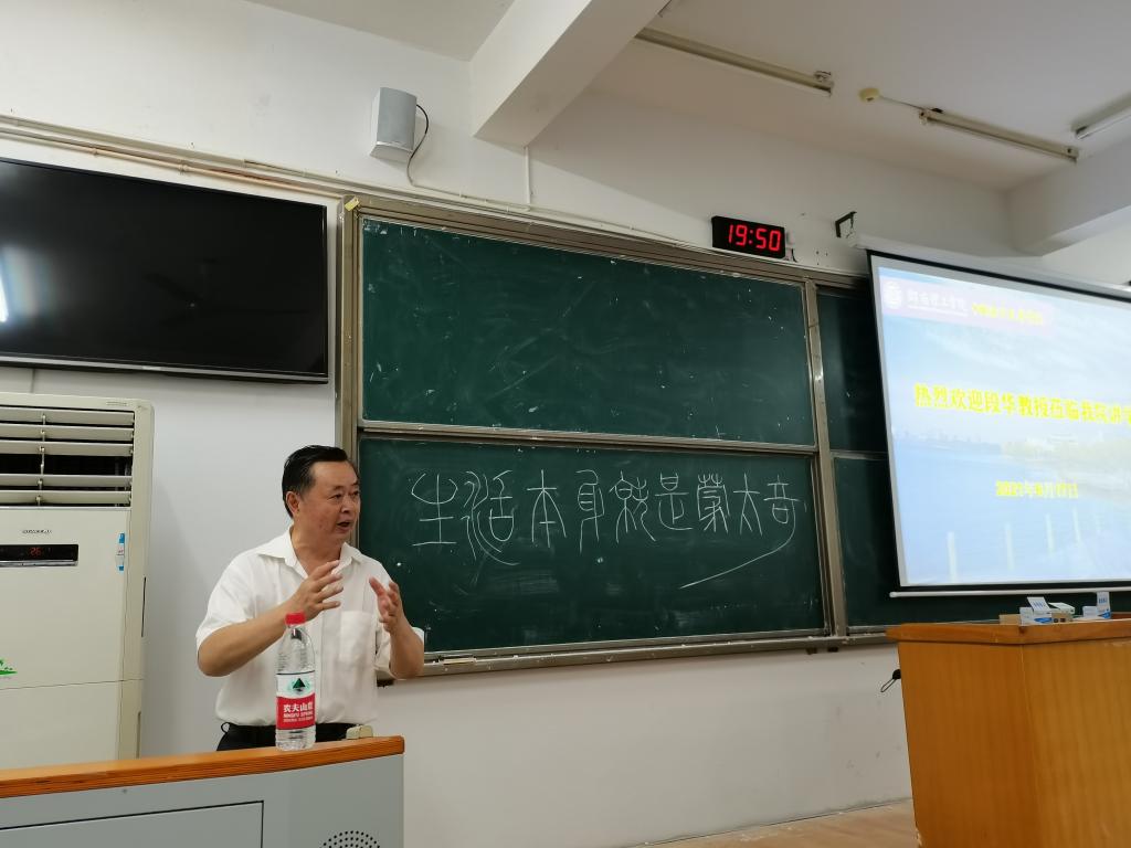 说明: 1